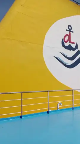 SUASANA  KAPAL KM DARMA KENCANA V  PROSES SANDAR DI PELABUHAN TANJUNG PERAK SURABAYA #DLU  #pelabuhantanjungperak  #pelbuhansemayang  #pelabuhandonggala  #DLUGLOWING 