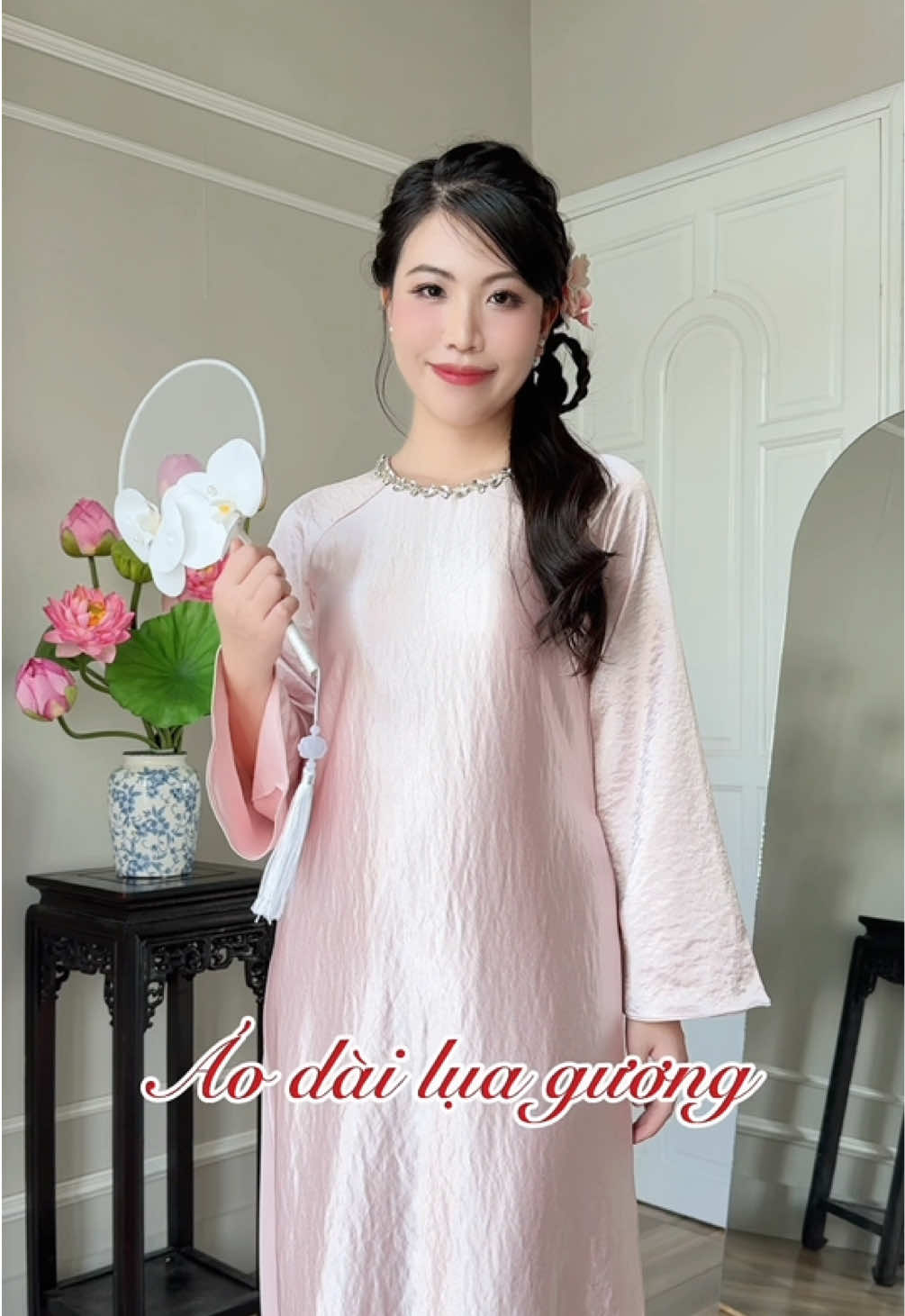 Mỗi ngày nguyện review 1 mẫu áo dài cho chị em mình lựa chọn 💫 #huynhnghigiao #aodai #aodaivietnam #tetmacgi 