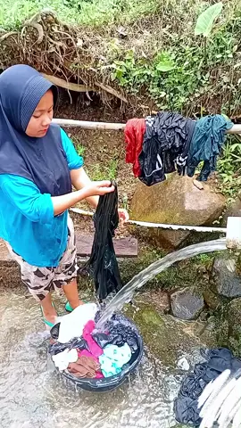 Asmr bilas pakaian #kontenirt #dailyvlogirtdesa #minivlogirtkampung #fypシ 