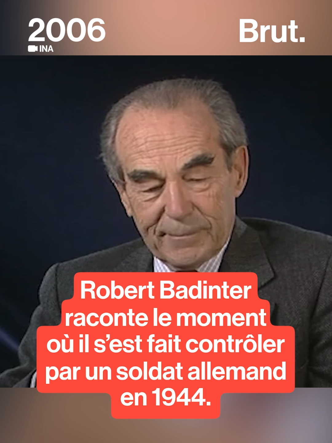 C’était le combat de sa vie : en 1981, Robert Badinter porte et fait voter le projet de loi pour l’abolition de la peine de mort. Il entre au Panthéon ce 9 octobre, jour de la promulgation de cette loi. Homme engagé au parcours marqué par son enfance et la mort de son père, arrêté par Klaus Barbie puis déporté, il nous raconte ici le moment où à 15 ans, il s’est fait contrôler par un soldat allemand. Robert Badinter, une conscience française, sera diffusé sur France 2 le 5 octobre dans 13h15 le dimanche. Images @INA 