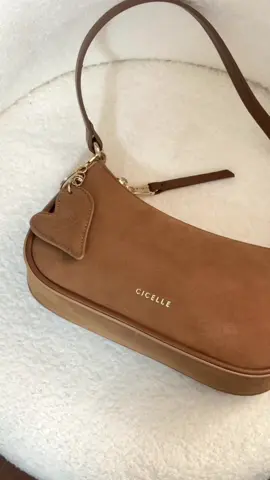 สีนี้ ฮอตสุด 😍#กระเป๋าcicelle #cicelle #cicelleเนยหวาน 
