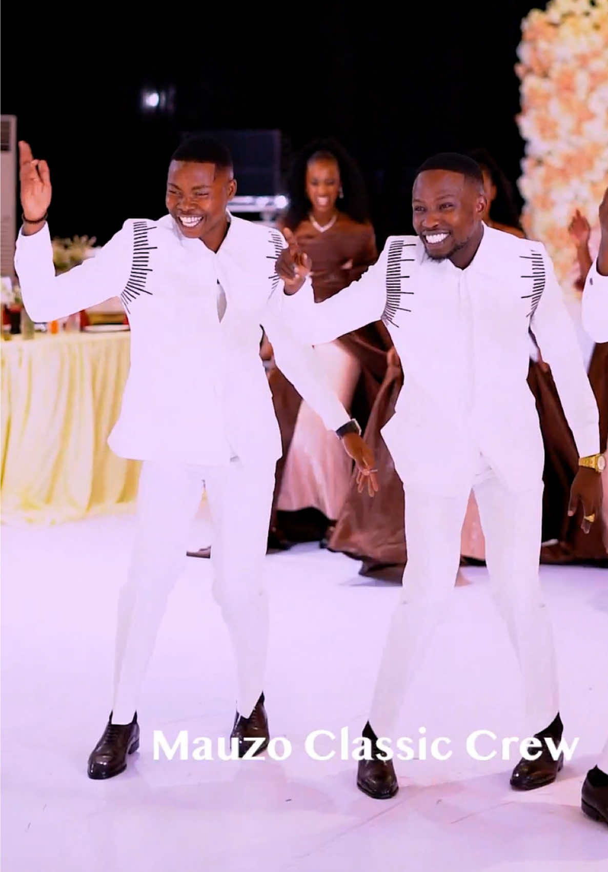 Iyo naiweza sema nawakaushia tu 😍@mcgarab #mauzoclassiccrew #tanzania🇹🇿 #tiktok #foryou #congo 