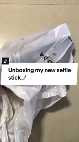 unboxing my new selfie stick✨💕#DLK