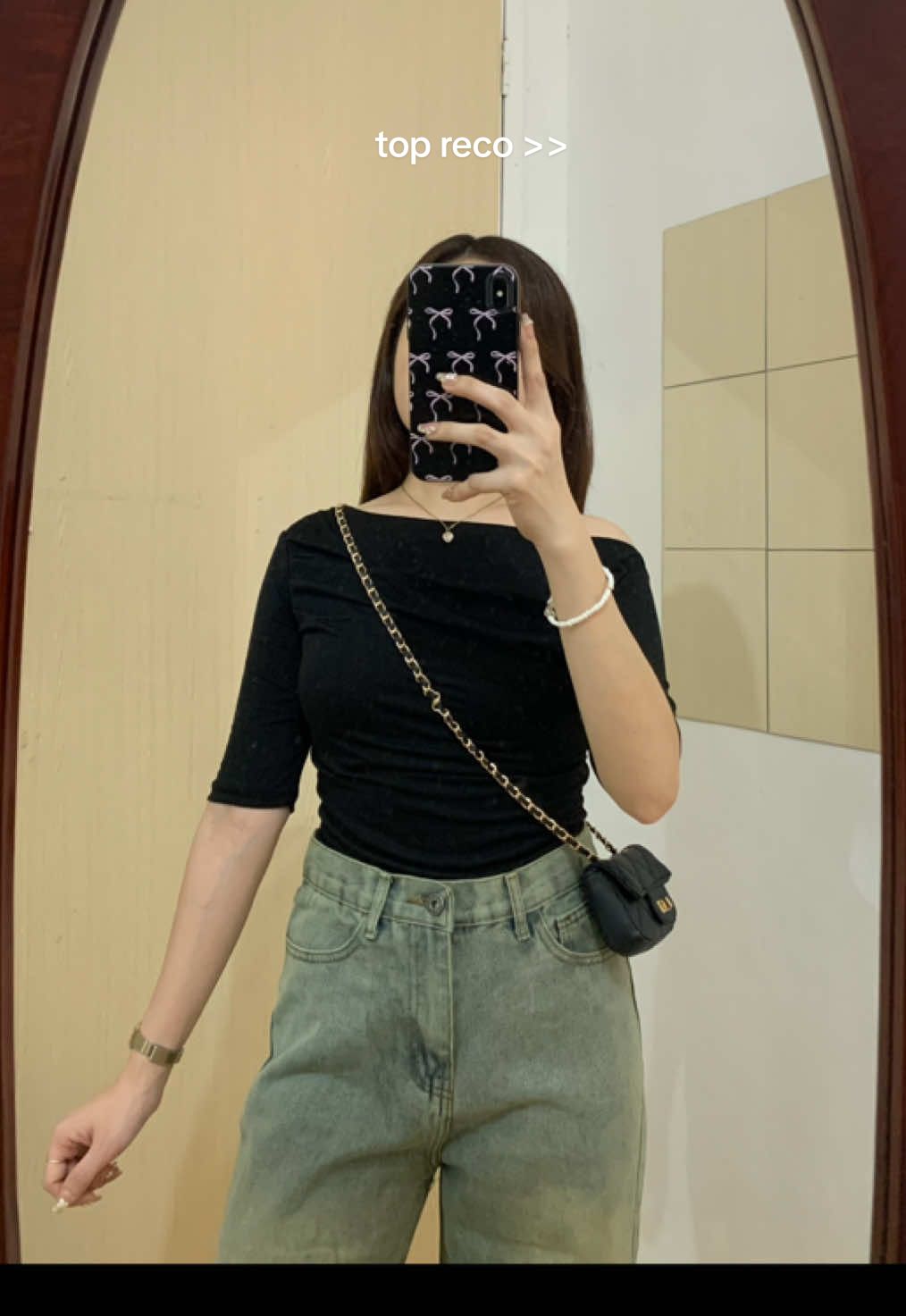 Love the fit! Chic & comfy 😮‍💨✨ 100+ pesos ONLY >> @mafie.❤︎  #trending #tops #offshouldertop #OOTD #fypシ゚ 