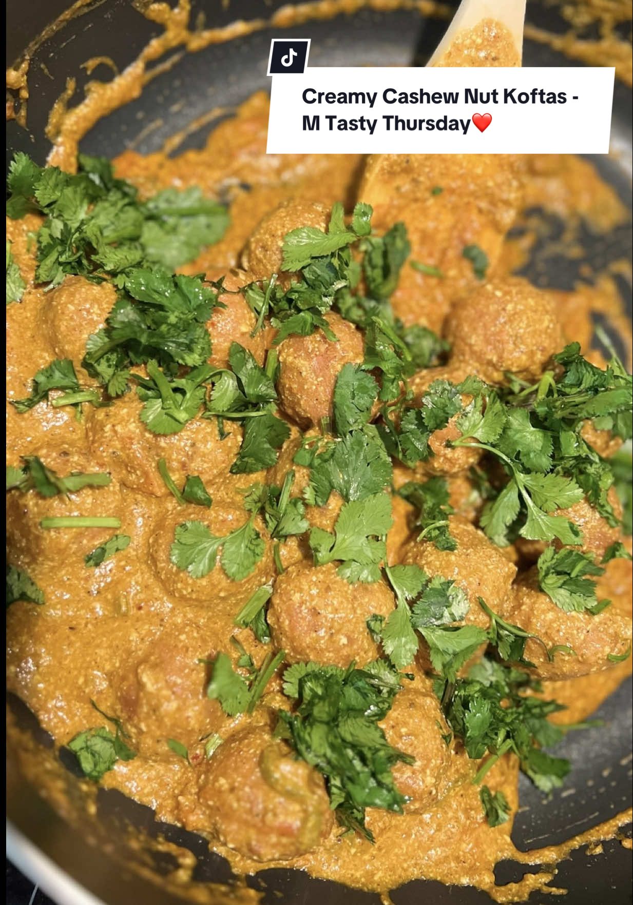Cashew nut koftas simmered in a rich tomato cashew gravy creamy indulgence in every bite ✨🌿 #vegan #chef #food #fyp