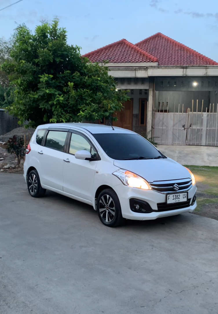 ERTIGA GL 2016 MATIC ------------------- • AN. PERORANGAN • ⁠PAJAK PANJANG • BEBAS LAKA • BEBAS BANJIR • UNIT FULL ORIAN • INTERIOR BERSIH, RAPI • ⁠MESIN KERING • SURAT MENYURAT AMAN • BODY, CAT KALENG   • KM 80RB AN • AC DINGIN • BAN TEBAL • NO PR  ------------------- • HARGA BISA DM  • 082229991146 ------------------- #alinsajayamobil #mobilkeluarga #ertiga #ertigamodifikasi #mobilbekasberkualitas 