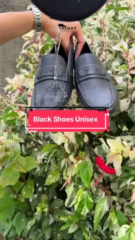 Replying to @MCD AFFILIATE Black Shoes  Unisex #blackshoesformen #blackshoes #shoesrecommendation #mensfashion #menstyle 