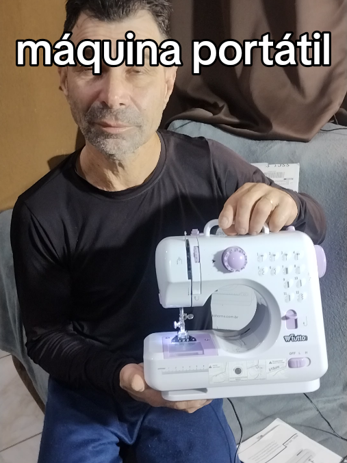 máquina de costura portátil costura faz Zig Zag prega botão  #costura #costurartiktok #costura 