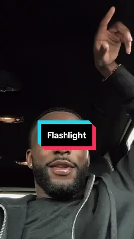 #stitch with @MELL 🏦 I don’t even have a flashlight in my room 👀 but maybe I need one 😬  (All in fun y’all)  #jessdory #dating #funny #crimetv 