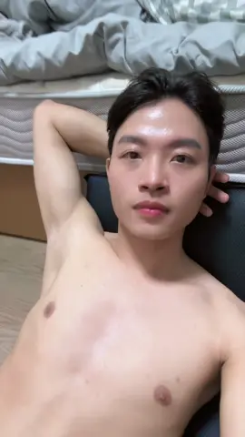 Làm về sao mệt quá v nè #trending #viral #japan #fyp #osaka 