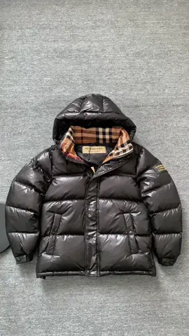 What kind of pants will you wear?😍#jacket #pufferjacket #luxuryclothes #winterfashion #fyp 