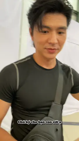 Màn ký tên rườm rà nhất :)))  Hôm nay là tới anh ta trêu ngược lại tôi r :))) #CapCut #viral #fyp #xuhuong #stevennguyen 