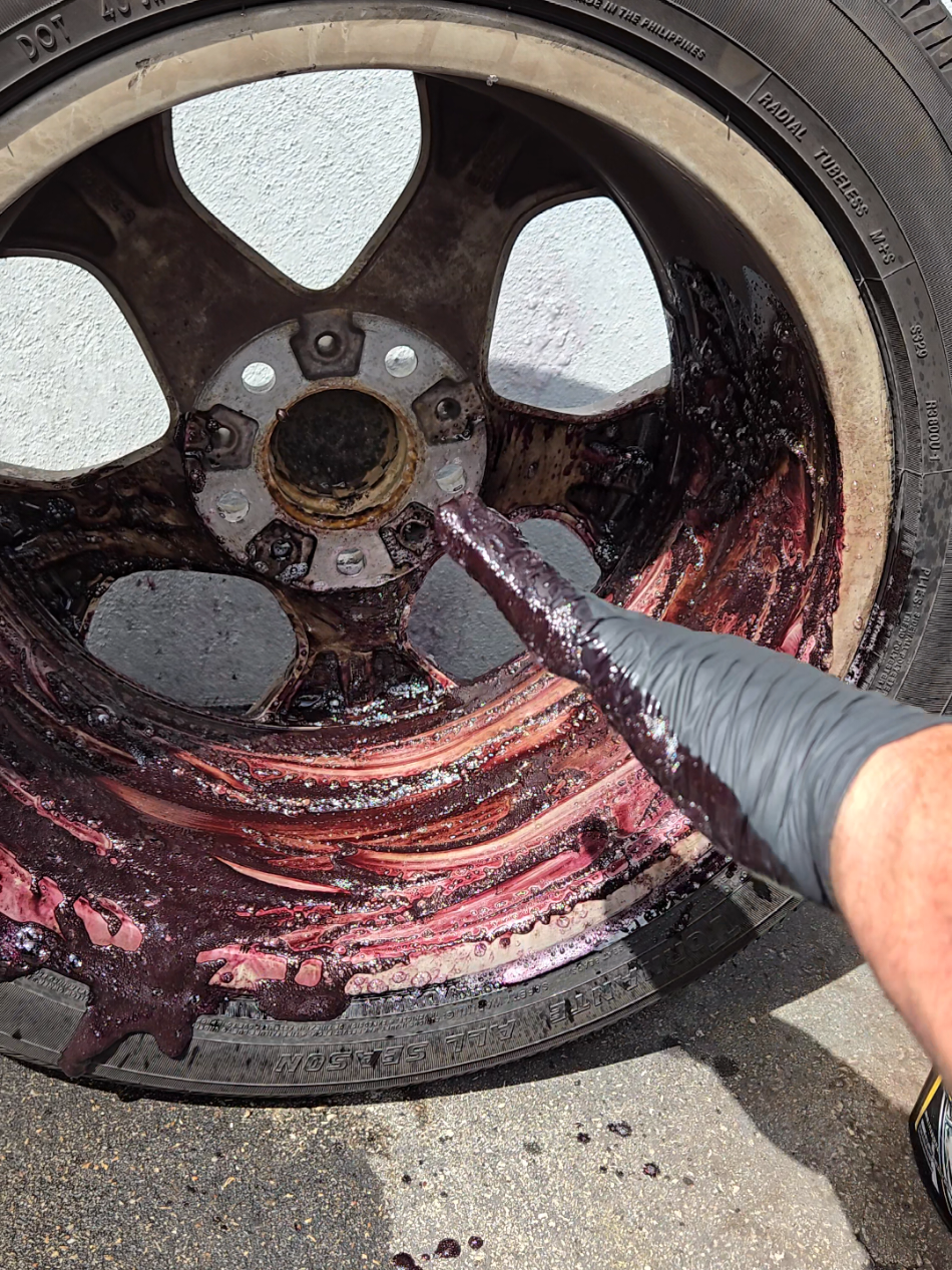 Dura Coating Technology​ Wheely Clean Concentrate - Professional Wheel Cleaner is made to remove the nasty brake dust and oxidation from chrome or aluminum surfaces ✨ Wheely Clean is NOT a degreaser, we are not removing grease or dirt 🚫 Wheely clean is not Purple Power, Dawn dish soap, Simple Green or any other degreaser amateurs use to clean wheels when in fact degreaser do a poor job cleaning wheels as they do NOT react and remove embedded brake dust! 🚫 Don’t forget to protect them with our Wheel Armor Nano after cleaning to reduce brake dust by up to 50% and stop that nasty build up🛡️ This is our most powerful and effective wheel cleaner to remove brake dust and oxidation buildup 💪 Available in Concentrated formula, and ready to use which is diluted 50%, HIGHLY EFFECTIVE wheel cleaner for a FAST & easy wheel cleaning. High performance formula will clean and brighten wheels and rims ✨ Made in USA 🇺🇸 **For matte painted, Black wheels, Non clear coated, or powder coated wheels use our IRON OFF wheel cleaner** #DealsForYouDays #wheelcleaner #detailing #detail #cardetailing #cardetail #detailer #detailers #detailproducts #wheelyclean #duracoatingtechnology #car #cars #truck #trucksofinstagram #trucks #chevy #dodge #ford #gmcsierra 