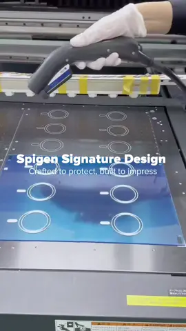 Desain engine looks, bikin beda dari yang lain🫵 Beli Spigen PASTI ORI, hanya di @spigenid_officialshop ✅ Managed by @unitagstore_official 