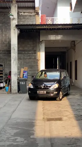 Innova 2.0 V 2005 bensin Manual 🥰 #toyota #toyotainnova #innovation #kijanginnova #innovav 