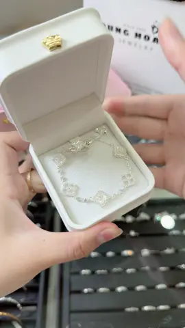 Set bốn lá siu hot #dunghoangjewelry #dhoangbanbac #viraltiktok #dhj #viralvideo 