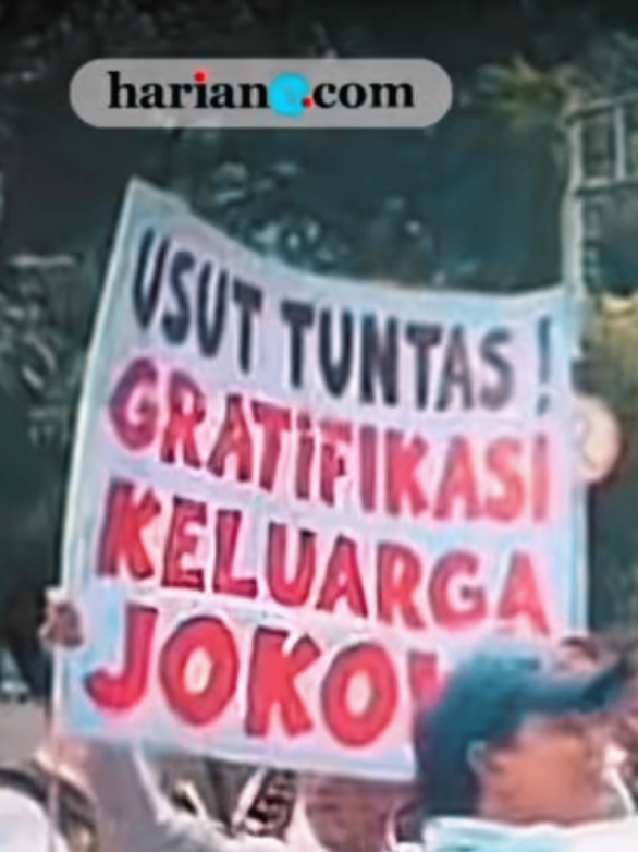 #duet dengan @hariane.com #demoadilijokowi  Demo tuntut KPK segera periksa dugaan korupsi Jokowi cs #korupsijokowi #viral #fyp 