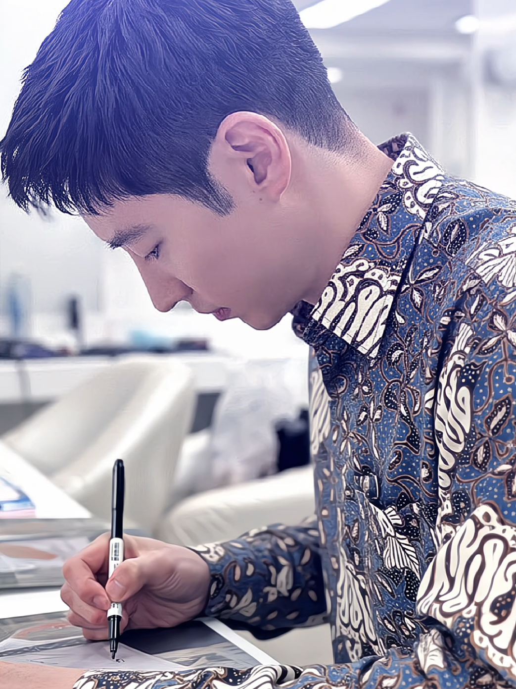 mamas batikku🫠 #leejehoon #fyp 