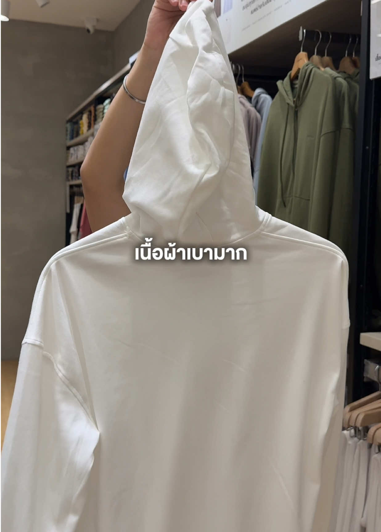 อย่างเท่! ฮู้ดดี้สวยๆมาแล้วค้าบบ❄️ #hoodies #เสื้อกันหนาว #เสื้อกันหนาวมีฮู้ด 