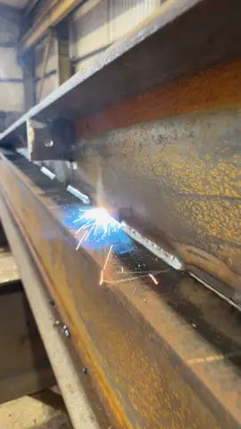 Most Welders Mess THIS Up on Haunches 😳 #fyp #construction #weldersoftiktok #viral #fabrication 