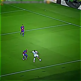 من هو اللي يلاقيك لو صار النزال#كوره_القدم⚽️  لامين  العشق🤍🌎