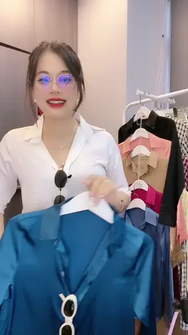 Tham gia buổi LIVE của chúng tôi để nhận nhiều khuyến mãi độc quyền!