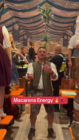 Hauptsache #macarena vibes, egal wo #heymacarena #newsong #pietrobasile #fyp #fy #oktoberfest 
