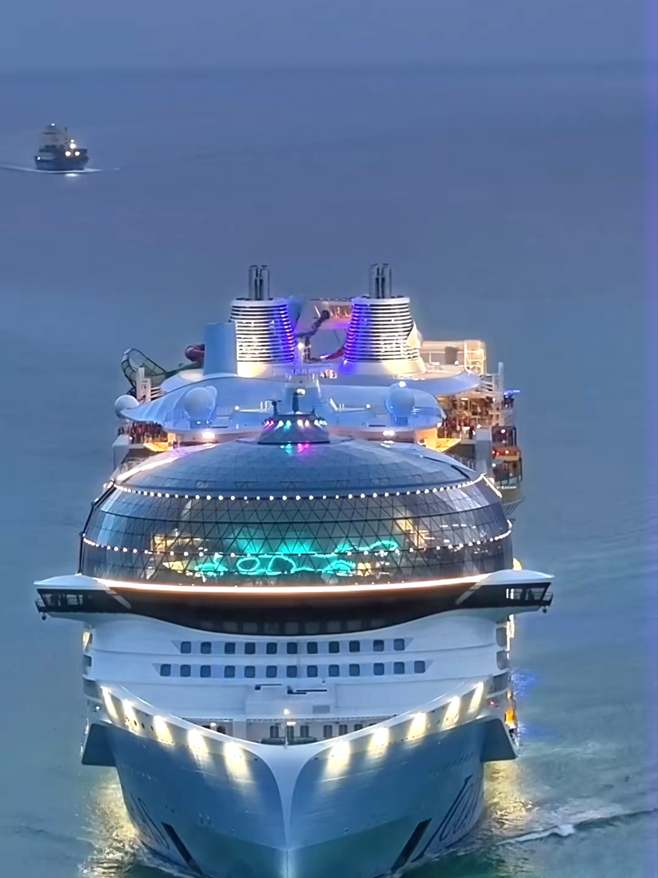 Cea mai mare navă din lume – de 5 ori mai mare decât Titanicul!#fyp #viral #goviral #facts #curiozitati