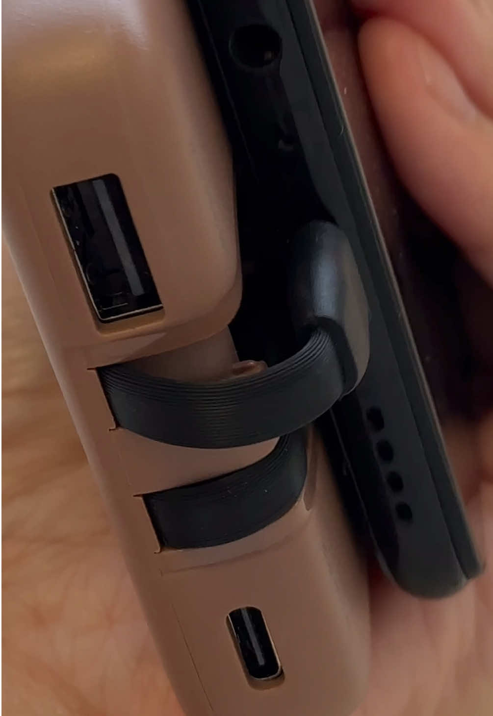 with cable na kasama #urneybor #powerbank #orashare #powerbankwithcable #orasharepowerbank 