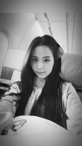 “Nơi con tim mồ côi…” #capcut #capcutpioneer #pioneertemplate #blackpink #jisoo 