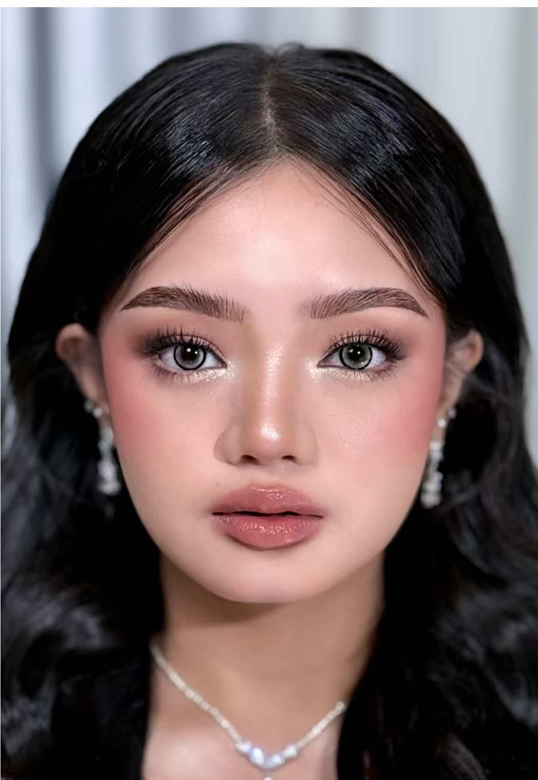 Just serving you my signature Thai makeup look!✨ MakeMaeUp | Hair and Makeup by Ella Mae Molina #makemaeup #creatorsearchinsight #makeupartistmanila #thaimakeup #glowingskin                                