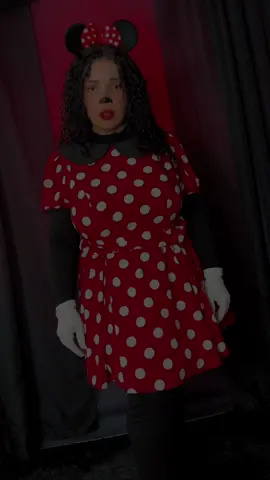 Day 1 of 31 Days of Halloween watch More on @Cardis | 𝒞𝓊𝓇𝓋𝓎𝒮𝓉𝓎𝓁𝑒✨ 