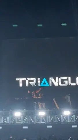 jesse duvala ene🤭⚡🎪 @Kyotto #triangle #foryoupage 