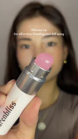 So inloveee with this lippie ✨💞 @barenbliss_ph @RHODE MARKETING🖤 #barenblissph #bnb #kbeauty #fyp #rhodemediamarketing 