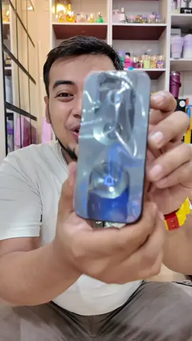 battery life spend jgn risau tahan lama gais sehingga 3 bulan baru kena cas klu stanby mode( mengikut kadar pegunaan klu vc lama sgt cepat la hbs)