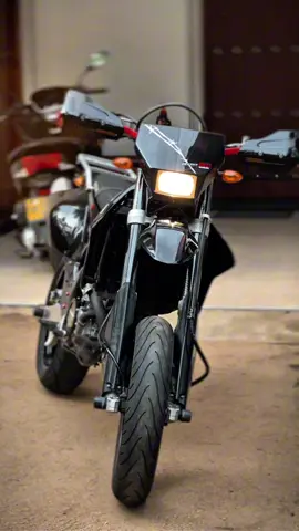 එයාගෙ හැඩ 🥹🖤 #drzකටුකම්බි💀🔥 #suzukiairlines✈️ #arosh_p 