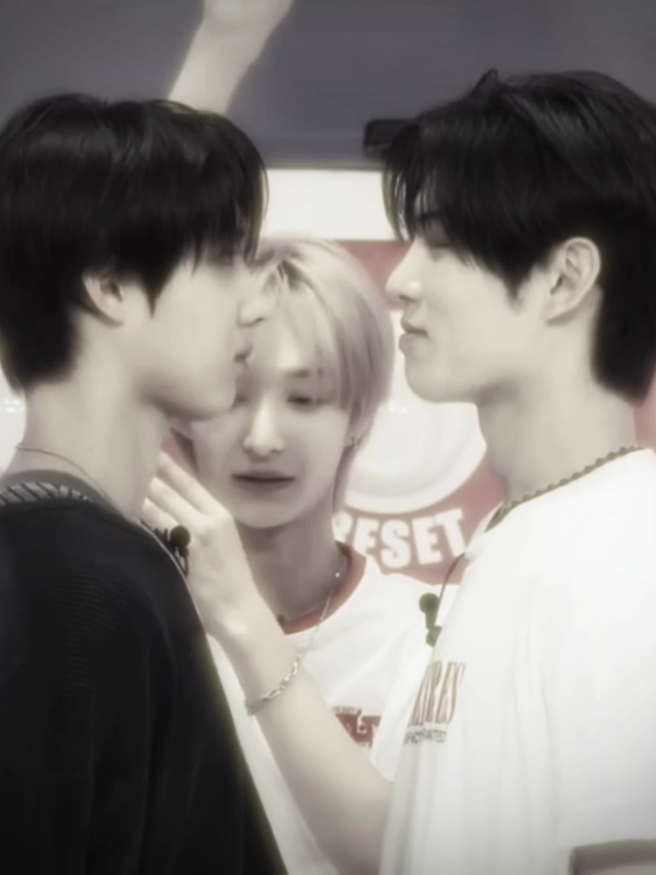 Eles aqui---- #fyp #minje #juwang #kickflip #minwang 