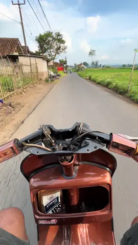 Pura” racing  #vespaindonesia #scooterist 
