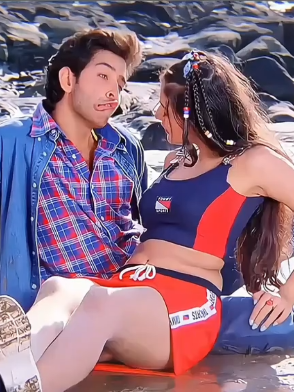 #kahonaapyaarhai — #bollywood #hrithikroshan #amishapatel 