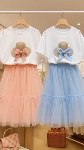 Gaun anak rok tutu dengan Motif Topi & Pita#BajuAnakLucu #FashionAnak #GaunCantik #OOTDAnak #KidsStyle