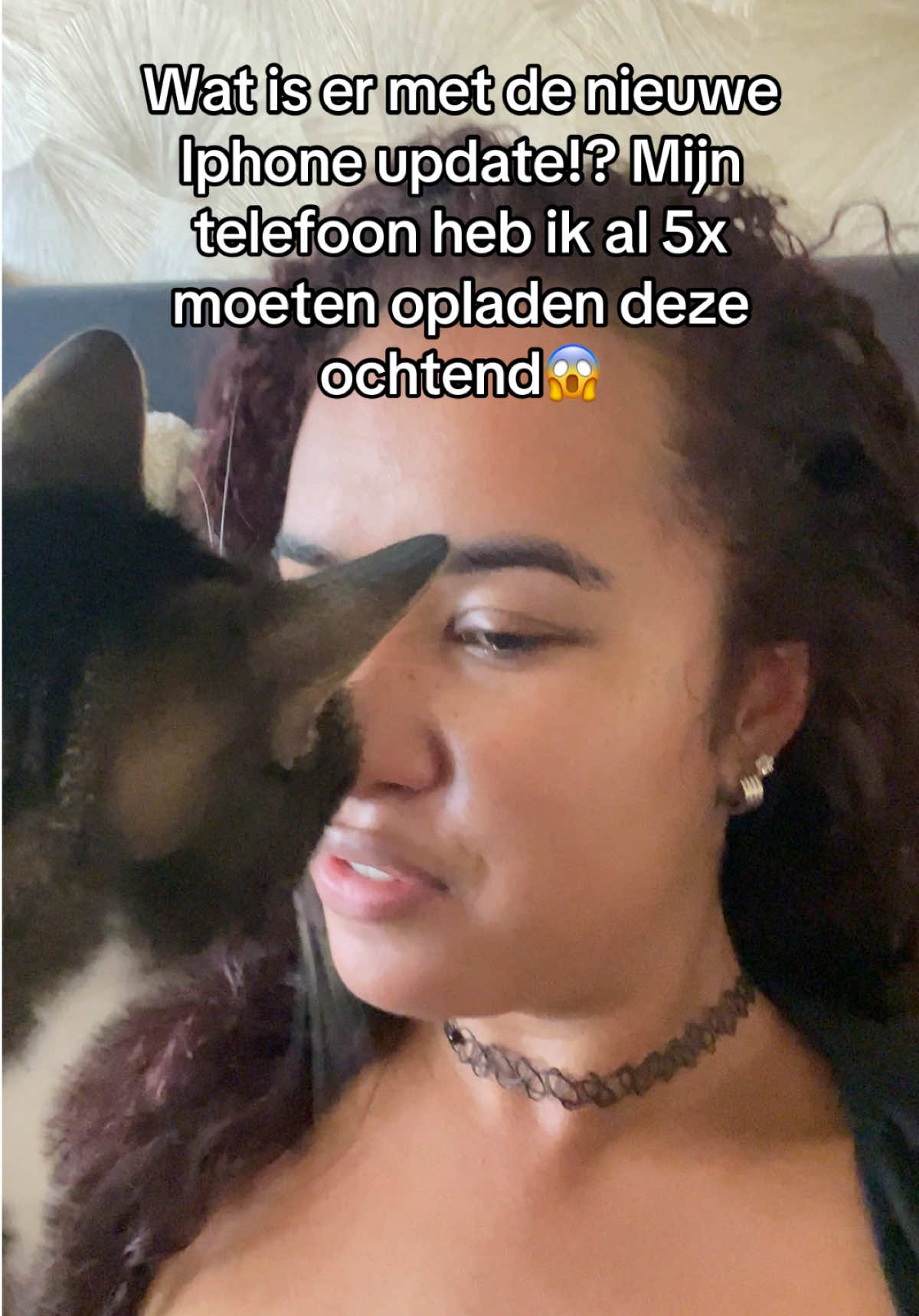 Wat is er met de nieuwe Iphone update!? Mijn telefoon heb ik al 5x  moeten opladen deze ochtend😱 #iphone #update #herkenbaar #relatable #viral 