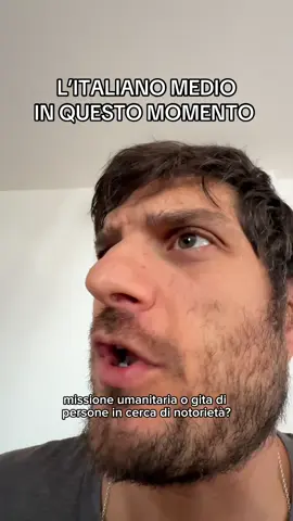 Ogni frase è fedelmente ispirata a commenti reali in giro per l’internet