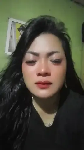 rindu orang yg ku syg😭Bu pak aku rindu kalian😭😭😭