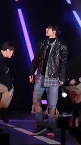 World Best Hip-hop Dancer Wang Yibo  #wangyibo #superstar  #dancer #actor #racer 