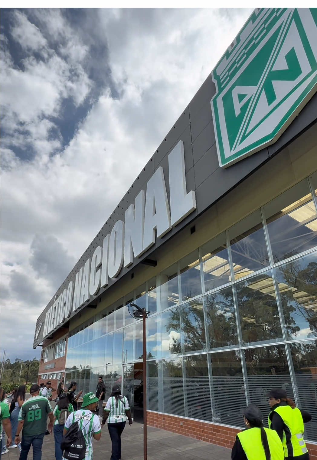 Así es un recorrido por la sede de entrenamiento de Atlético Nacional, una locura la verdad  #atleticonacional #atleticonacional⚽️🥰 #soydelverdesoyfeliz #sdvsf #verdolaga 