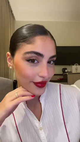 #emiratescabincrew #foryou #fyp #emirates #makeup 