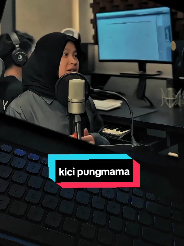 #capcut  #overlay #lirik #kicipungmama #restianade🌵 #lagutimur #fyp 