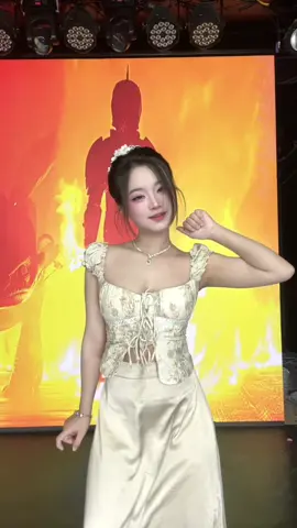 “ Anh có biết tại sao đầu tuần lại gọi là thứ hai không, vì anh là số 1 còn gì..”😝🫶🏻🙆🏻‍♀️@Julia  #cmd #sparkcmdmedia #tiktokdance #fyp 