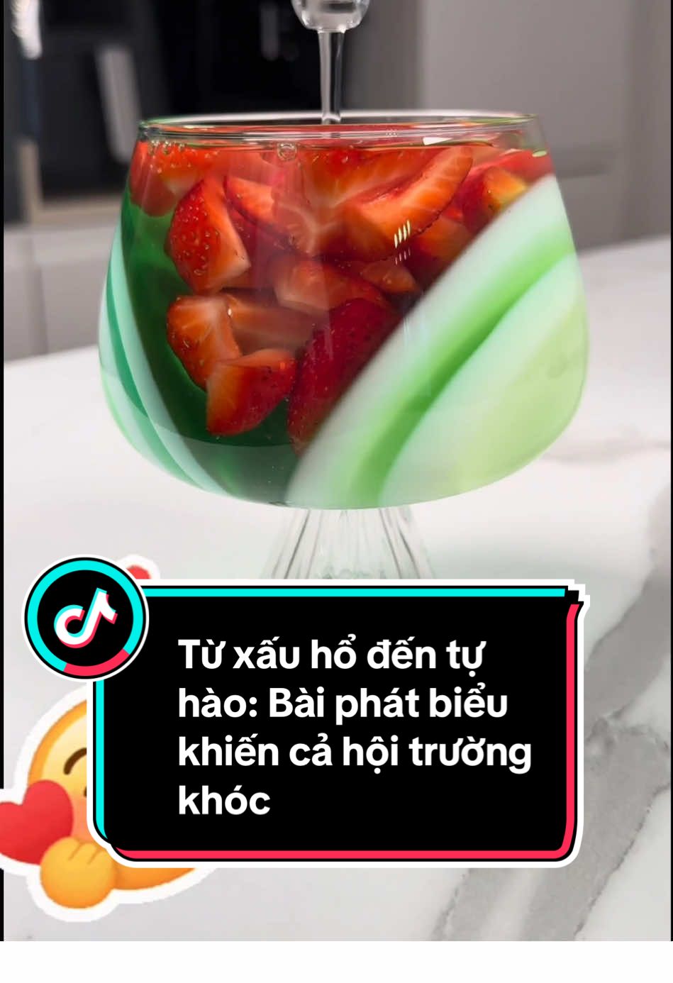 Từ xấu hổ đến tự hào: Bài phát biểu khiến cả hội trường khóc#chuyencamdong #tamlongnguoi #tinhme #chuyencuocsong #fyp 