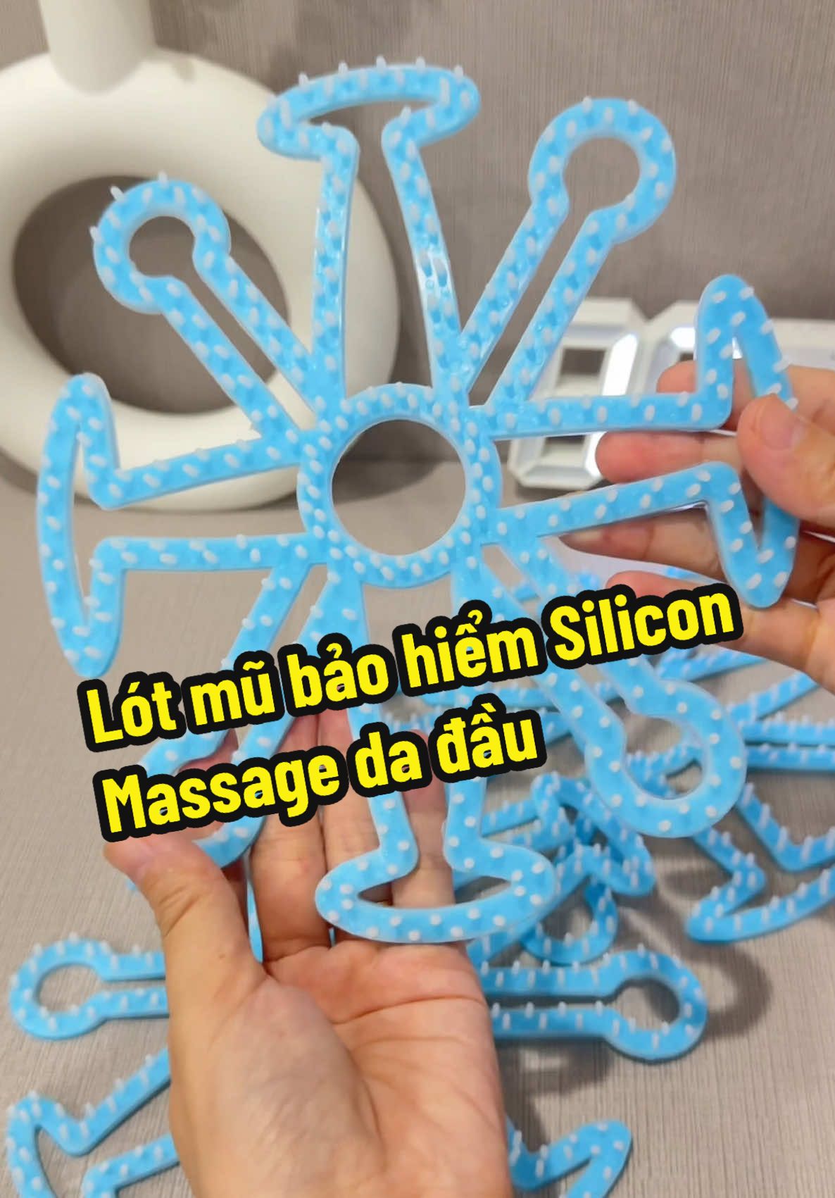 Lót mũ bảo hiểm Silicon Massage da đầu , chống nóng ##giadungtienich##xh##viral##fyp